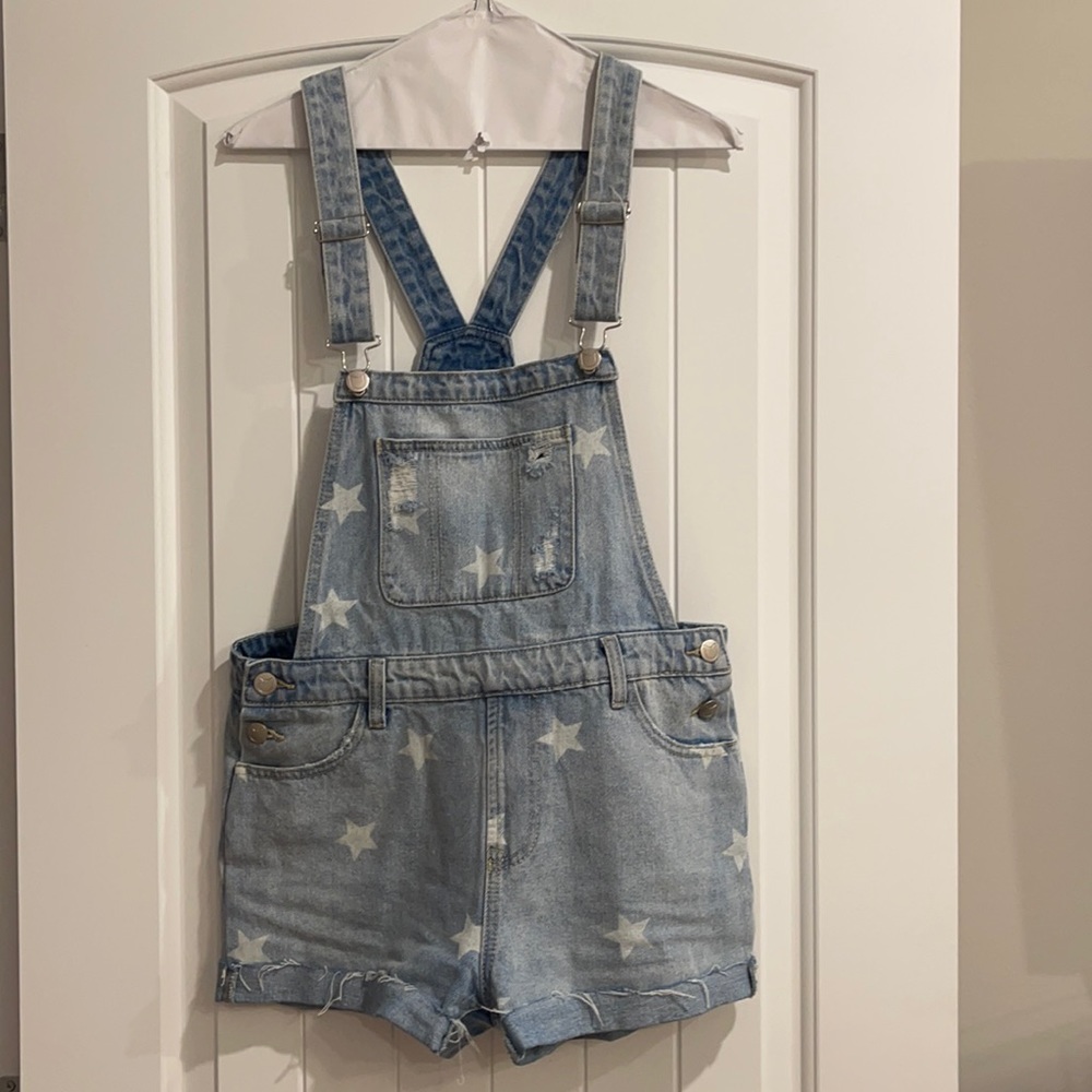 Kittenish jean overalls. Size small